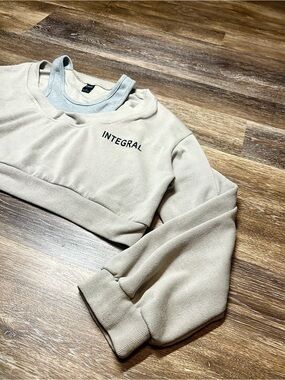 Dazy Integral Layered Cutout Sweatshirt Size M 🤍